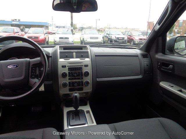 2011 Ford Escape XLT 4dr SUV